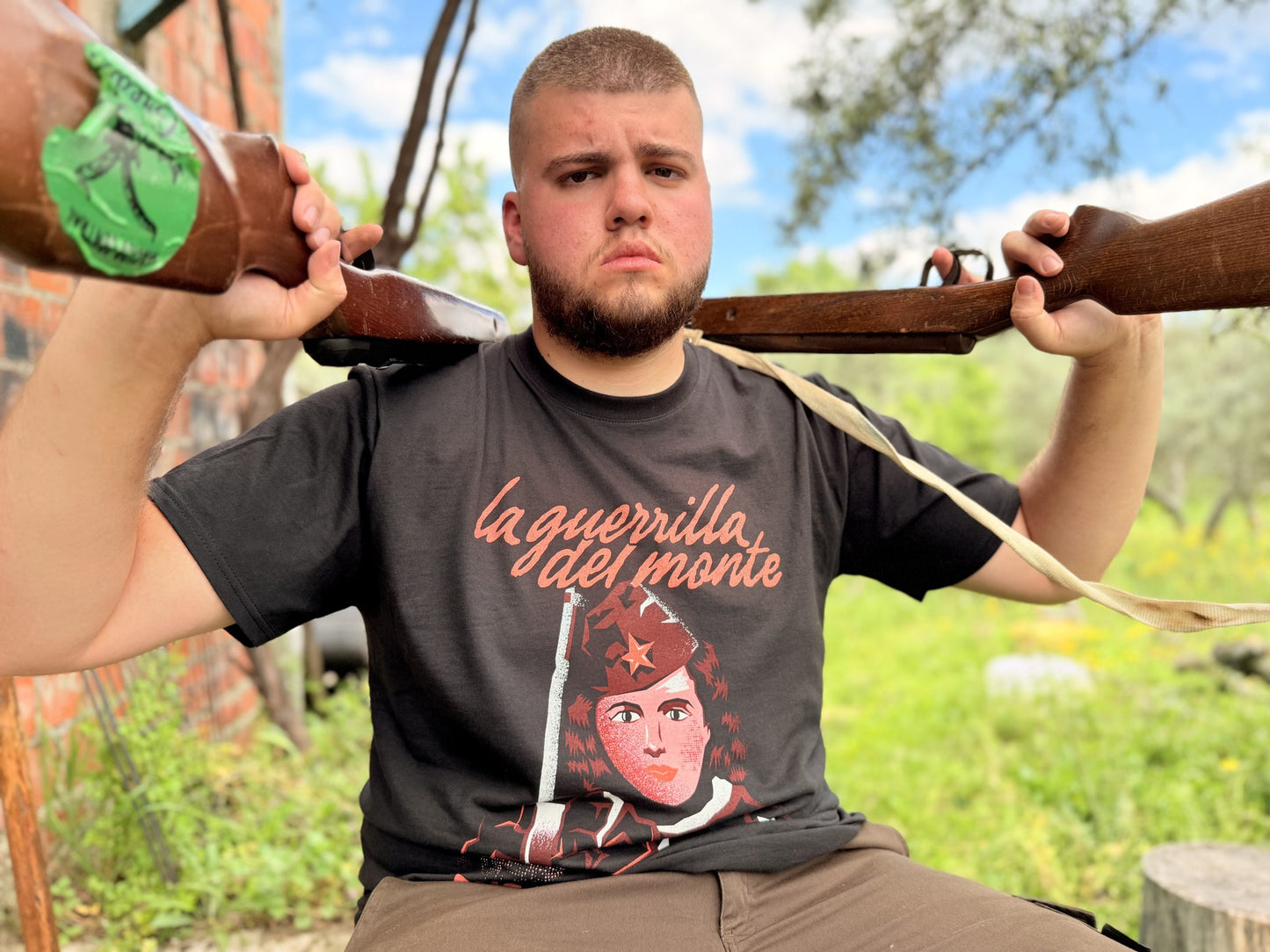 LA GUERRILLA DEL MONTE